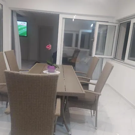 Trubi 3 Apartman Vodice