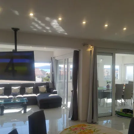 Apartment Trubi 3 *