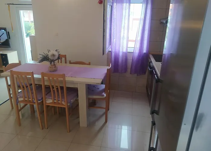 Trubi 3 アパート ヴォディツェ