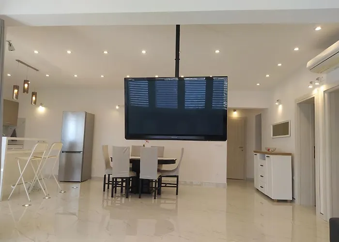 アパート Trubi 3 ヴォディツェ