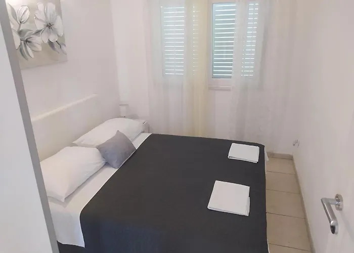 Trubi 3 アパート