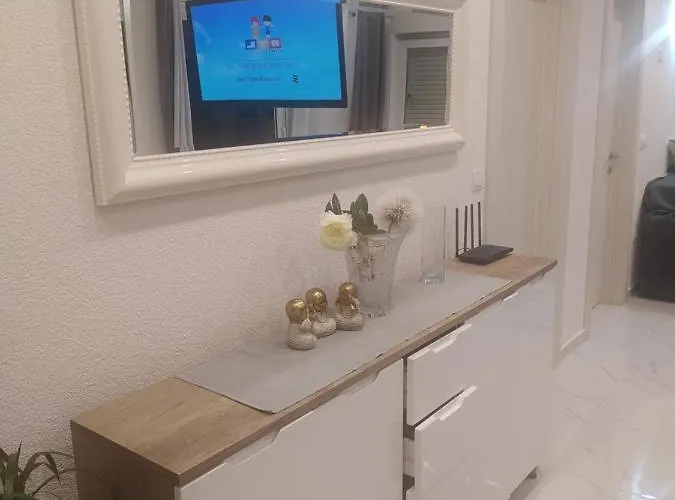 Trubi 3 アパート