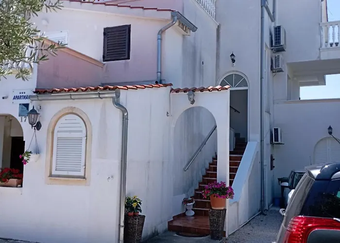 アパート Trubi 3 ヴォディツェ